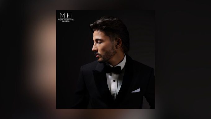 Elias Parulian Silitonga, wakil halak Batak di Mister International