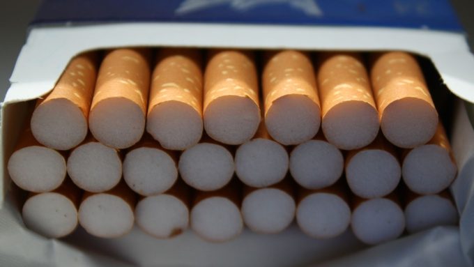 Kenaikan harga rokok ini menuai beragam tanggapan dari masyarakat.