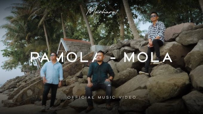 Parmola-mola oleh Marhara.