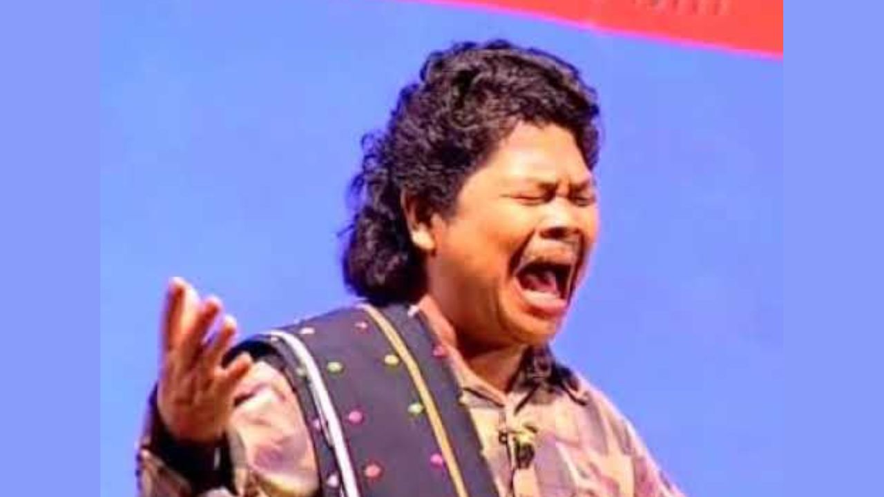 Penampilan Gomong Sinaga.