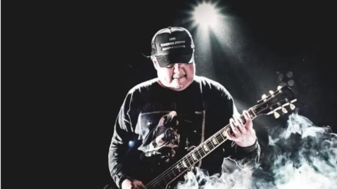 Kepergian Ricky Siahaan memicu gelombang duka dari berbagai kalangan.