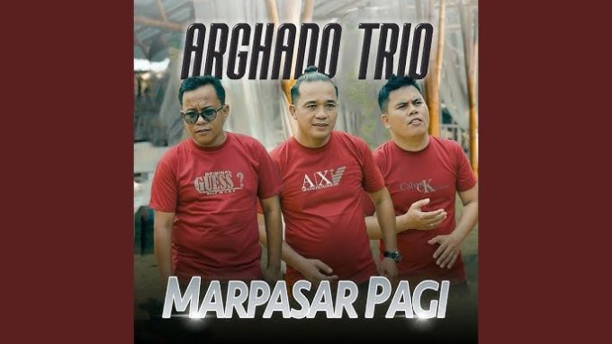 Marpasar Pagi oleh Arghado Trio.