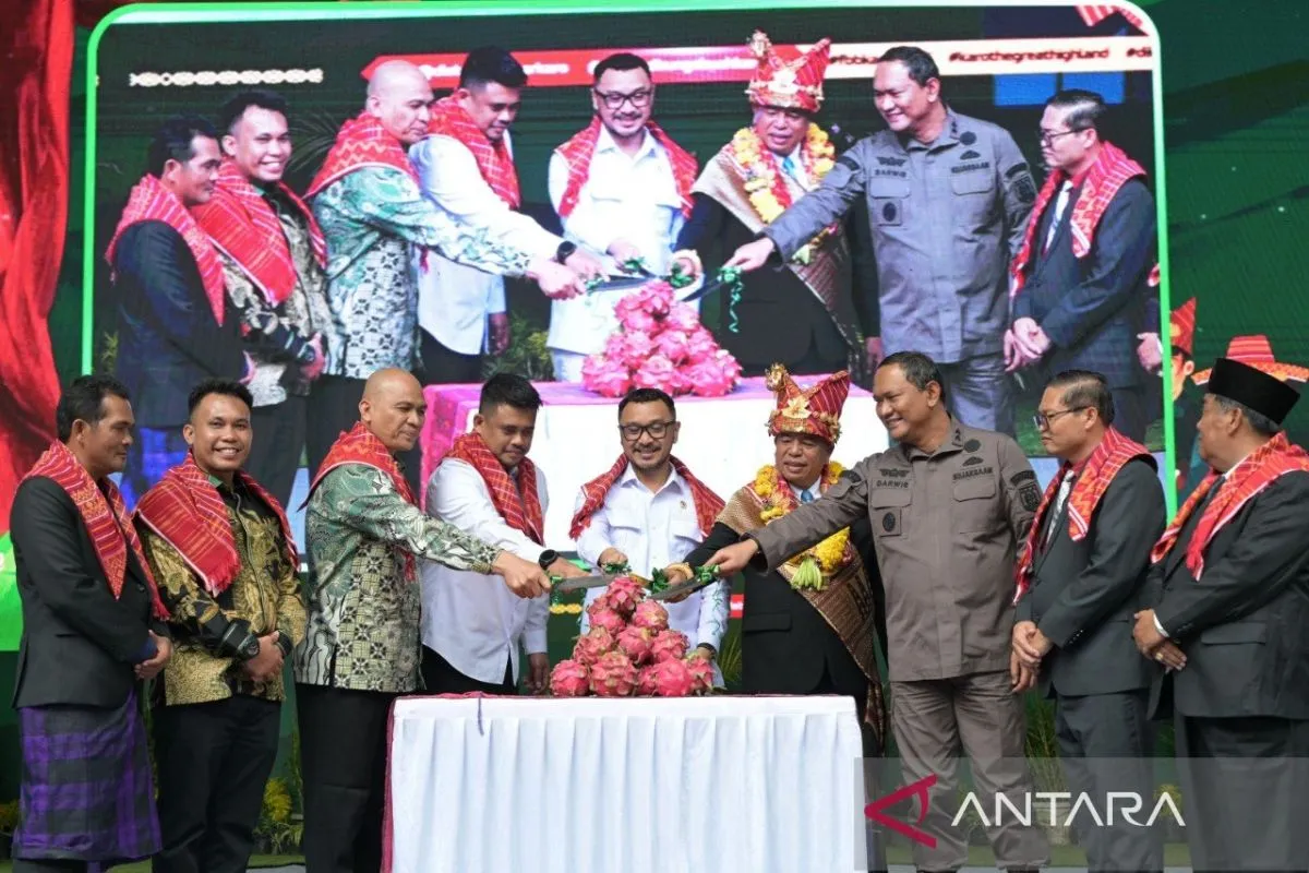 Festival Bunga dan Buah 2025 Dorong Ekonomi dan Pariwisata Karo.