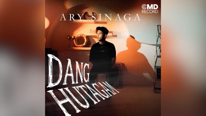 Dang Hutagam oleh Ary Sinaga.
