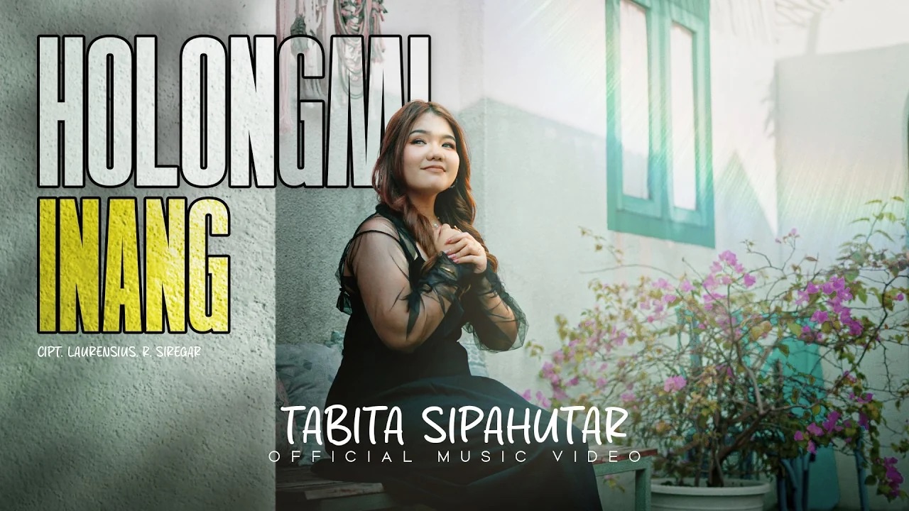 Holongmi Inang oleh Tabitha Sipahutar.